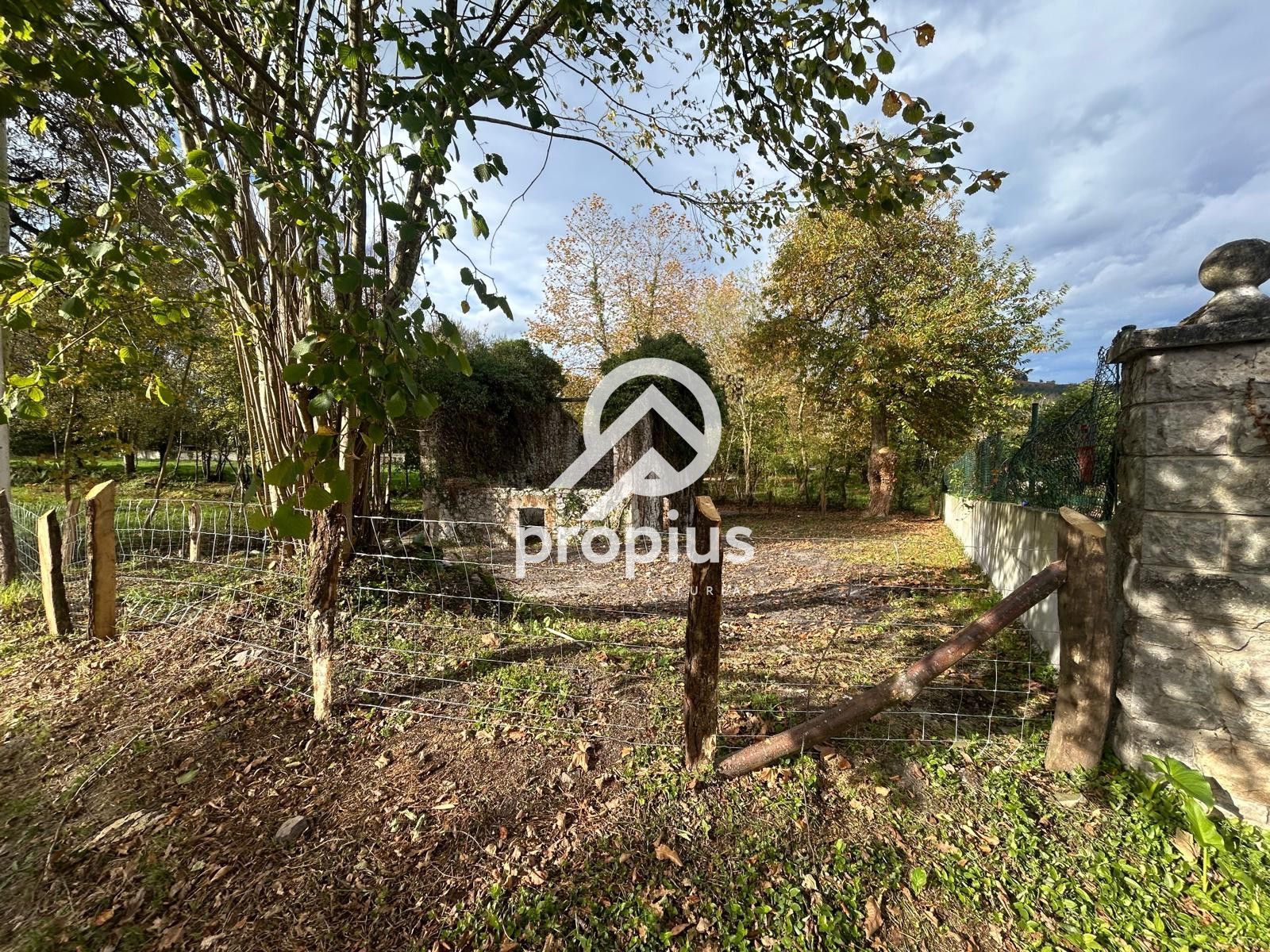 Casa o xalet en venda en Llanes amb Calefacció i Jardí privat