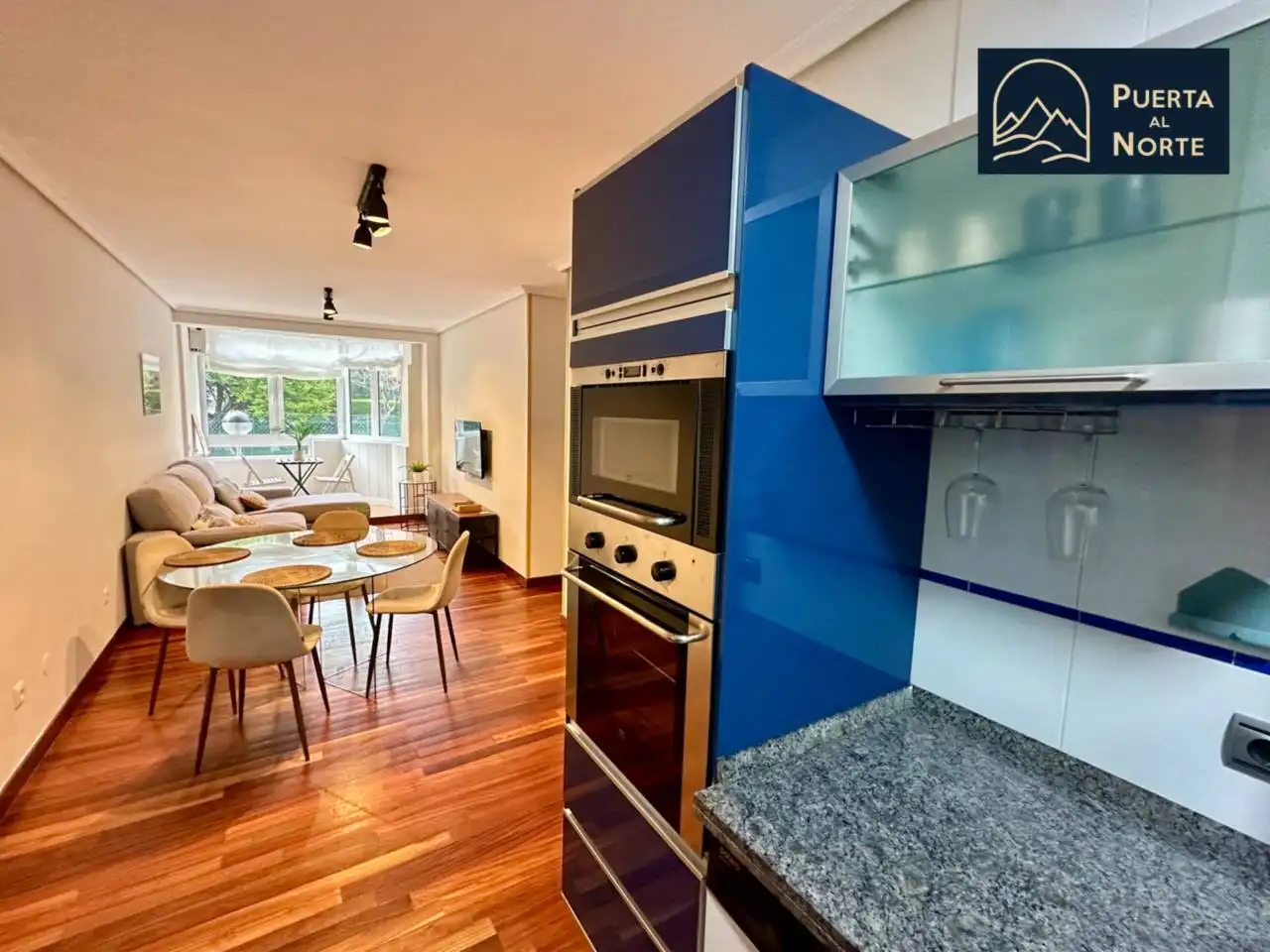 Cocina de Piso de alquiler en Santander con Calefacción, Trastero y Amueblado