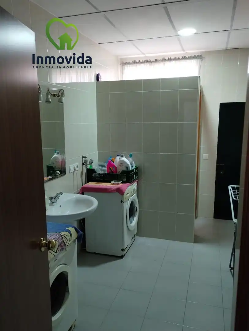 Baño de Finca rústica en venta en Posadas con Aire acondicionado, Jardín privado y Trastero