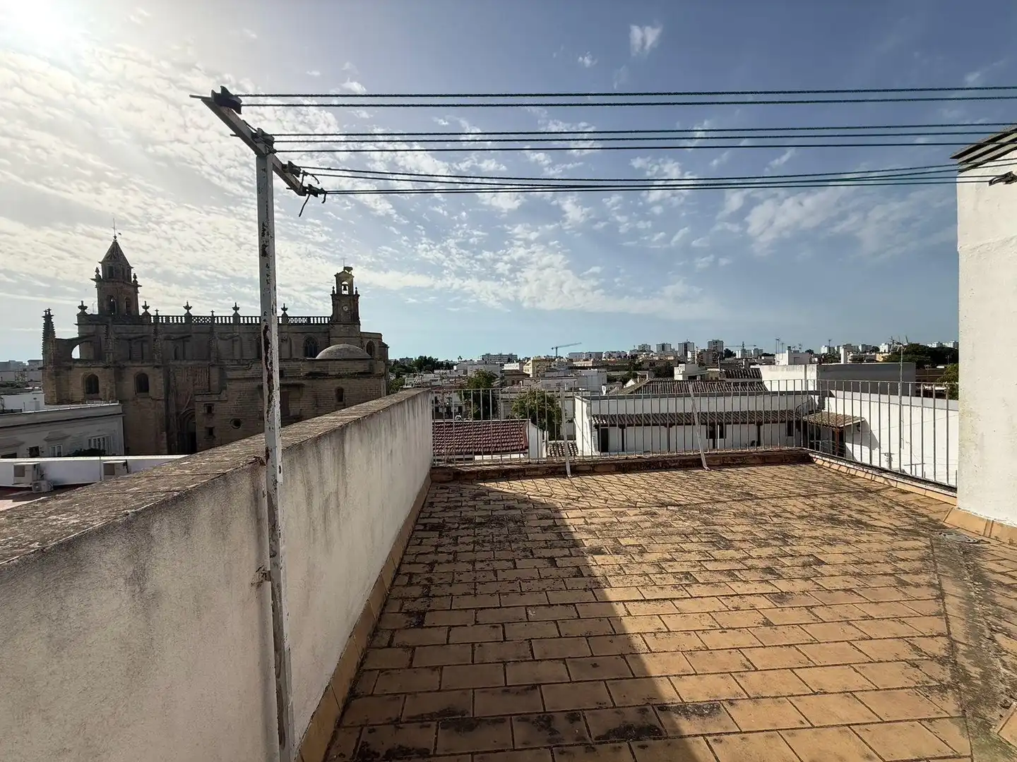 Vista exterior de Dúplex en venda en Jerez de la Frontera amb Aire condicionat