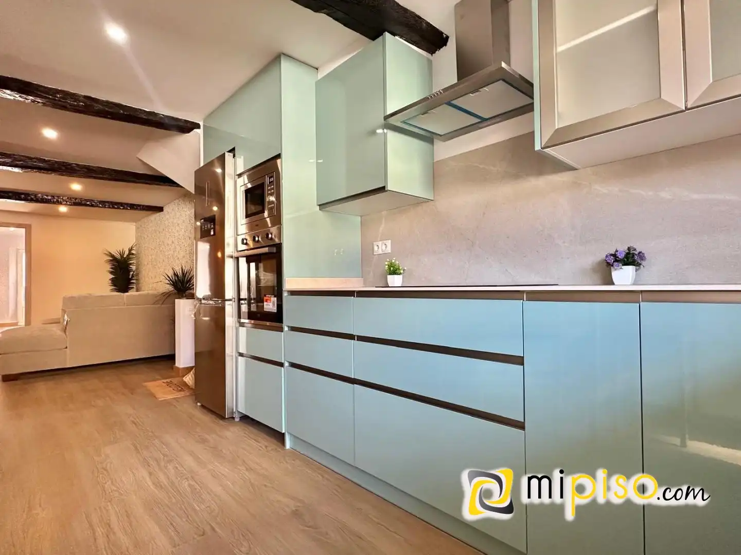 Cocina de Piso en venta en Laredo con Calefacción, Amueblado y Balcón