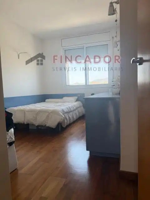 Habitación de Casa adosada en venta en Barcelona con Aire acondicionado, Calefacción y Parquet