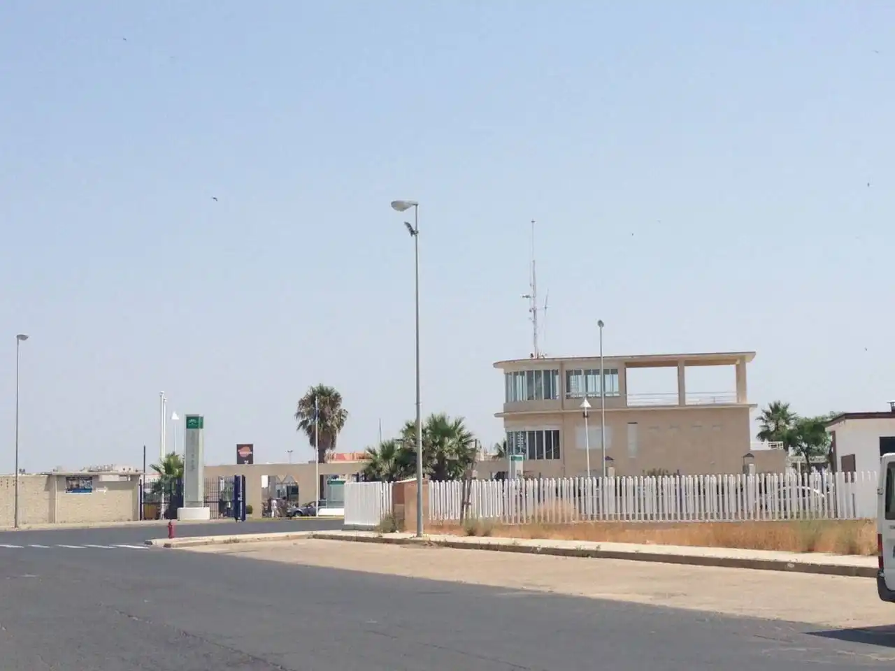 Exterior view of Flat for sale in Isla Cristina  with Air Conditioner, Terrace and Storage room