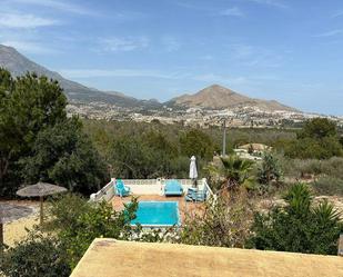 Vista exterior de Finca rústica en venda en Villajoyosa / La Vila Joiosa amb Terrassa i Piscina