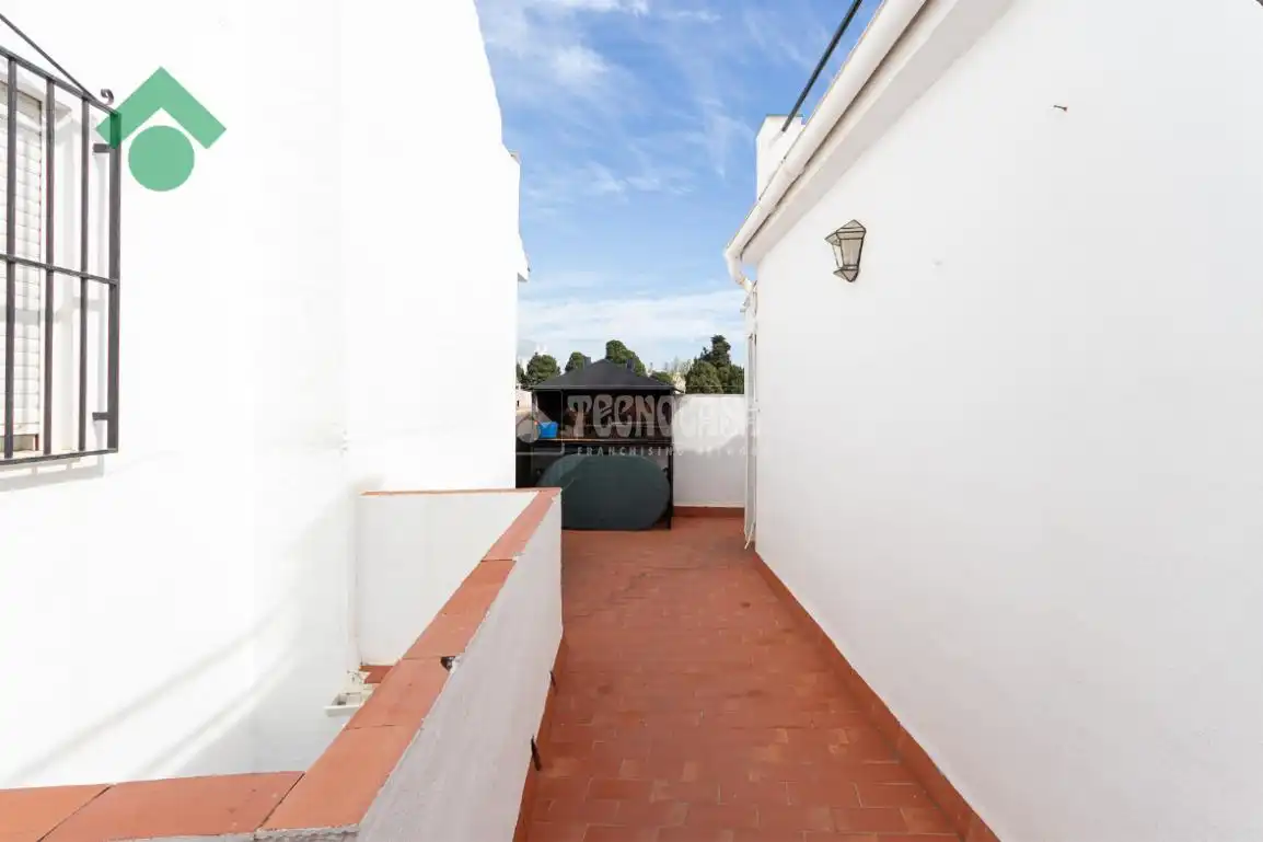 Vista exterior de Casa adosada en venta en Nerja