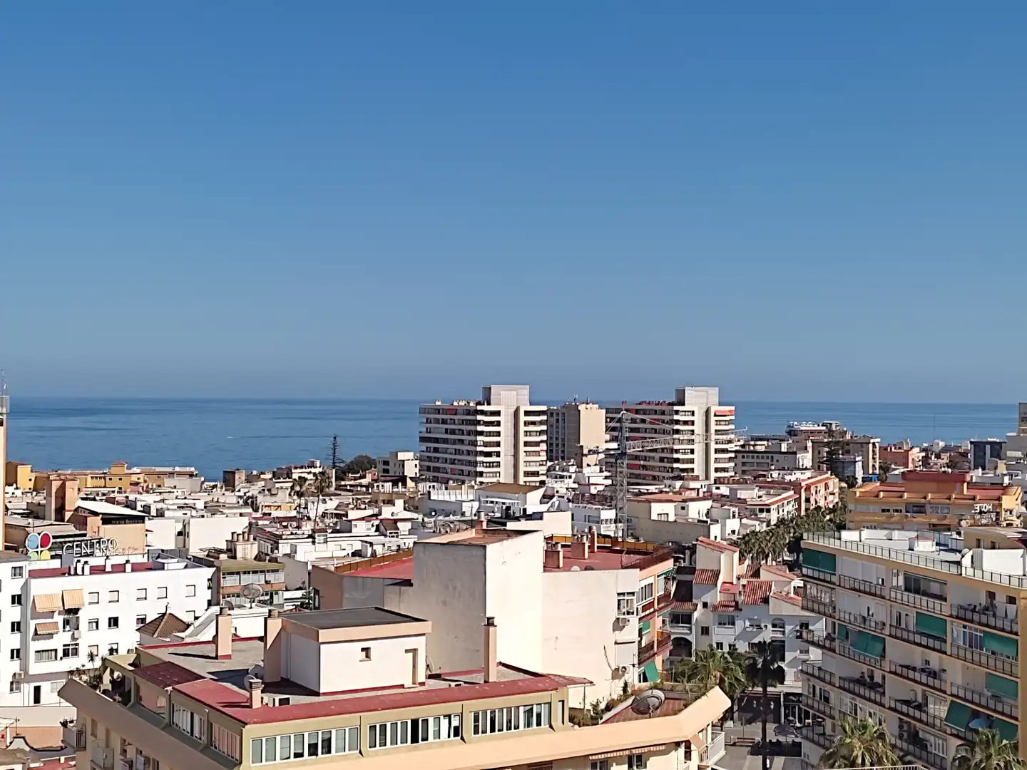 Außenansicht von Wohnung zur Miete in Torremolinos mit Klimaanlage, Heizung und Terrasse