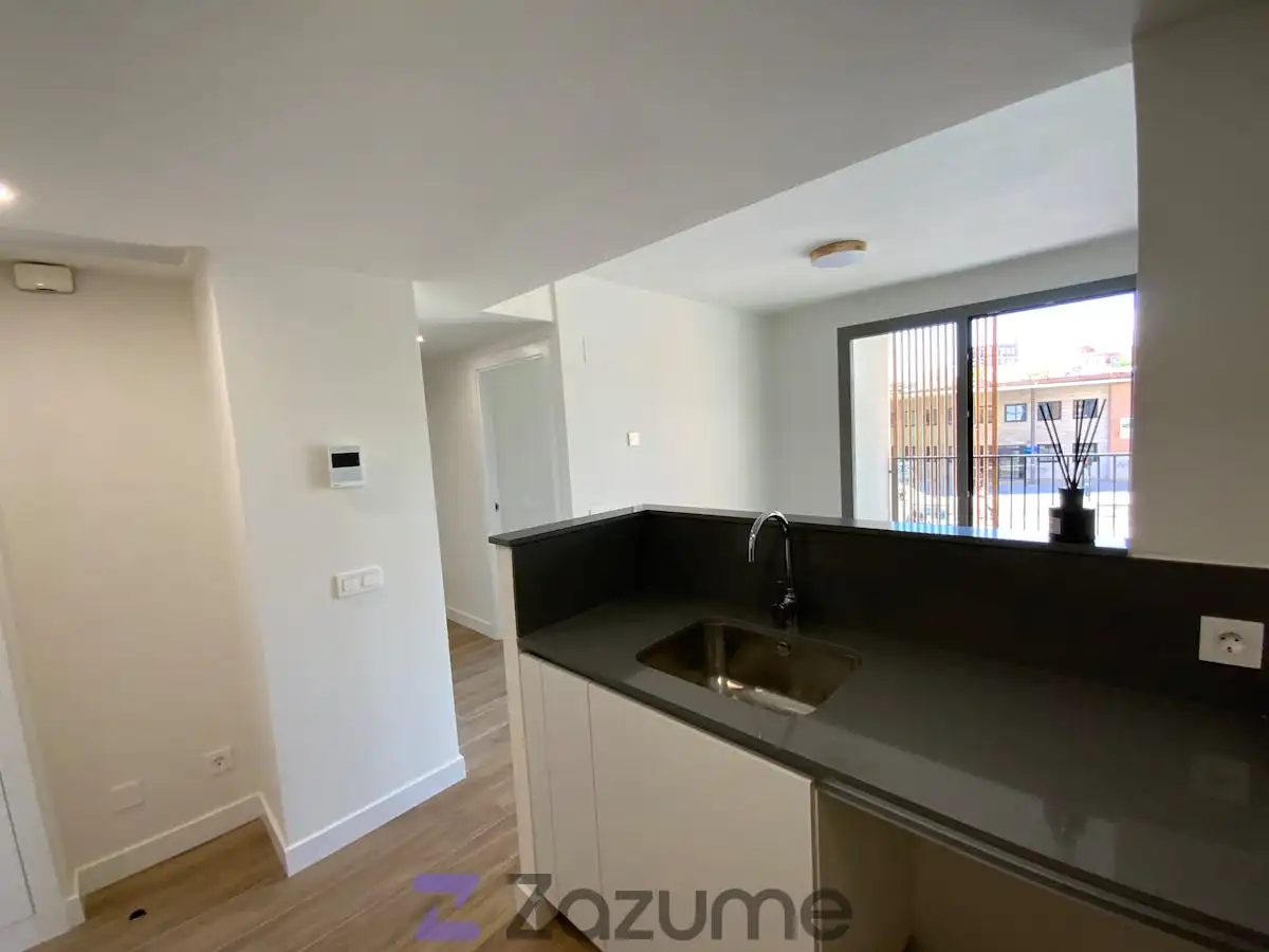 Kitchen of Flat for rent in Valencia  with Air Conditioner, Heating and Private garden