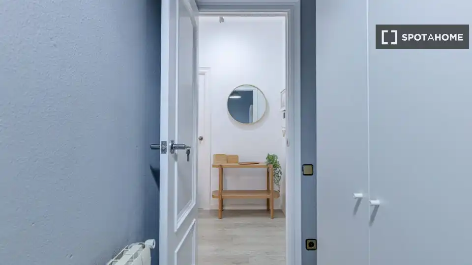 Flat for share in Sant Andreu