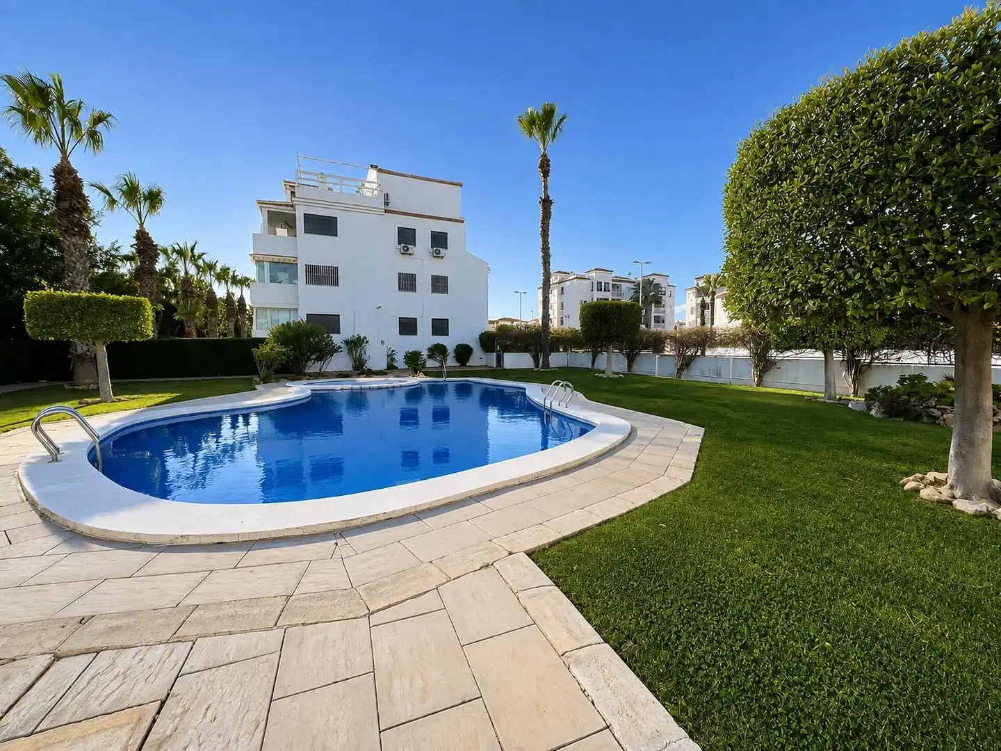 Apartamento con terraza en venta en Orihuela Costa, imagen 2
