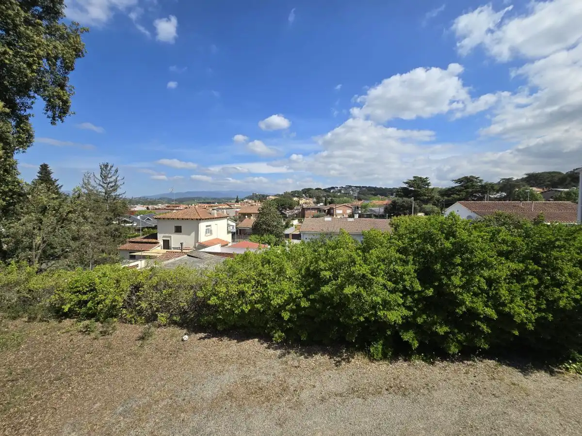 Vista exterior de Finca rústica en venda en La Roca del Vallès amb Terrassa i Balcó