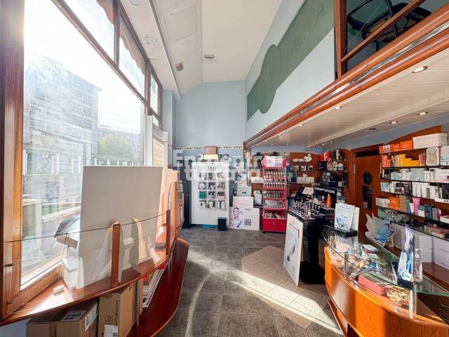 Local comercial en Alquiler en Calle Fuenterrabía, 15 en Pinar - Anaka - Belaskoenea