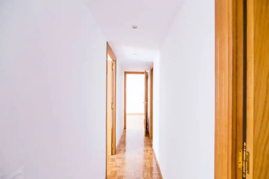 Piso en venta en Barcelona con Calefacción y Parquet