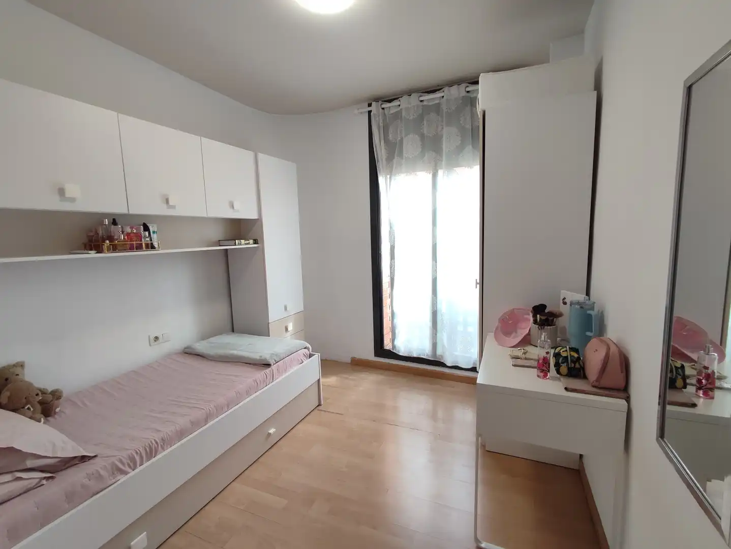 Habitación de Casa adosada en venta en Mollet del Vallès con Aire acondicionado, Calefacción y Trastero