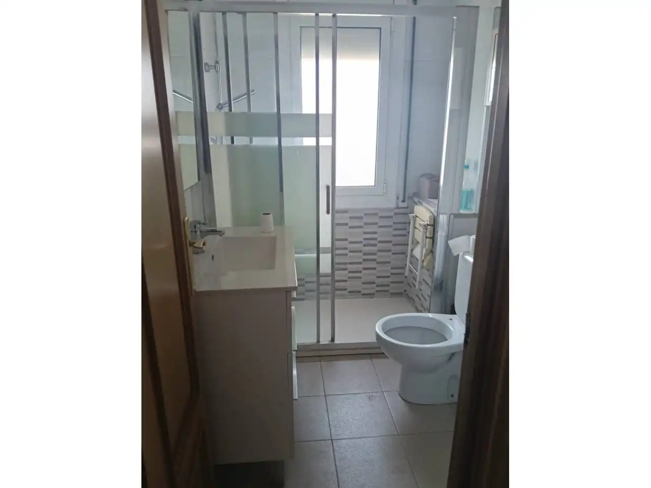 Baño de Piso en venta en Montornès del Vallès con Calefacción, Parquet y Balcón