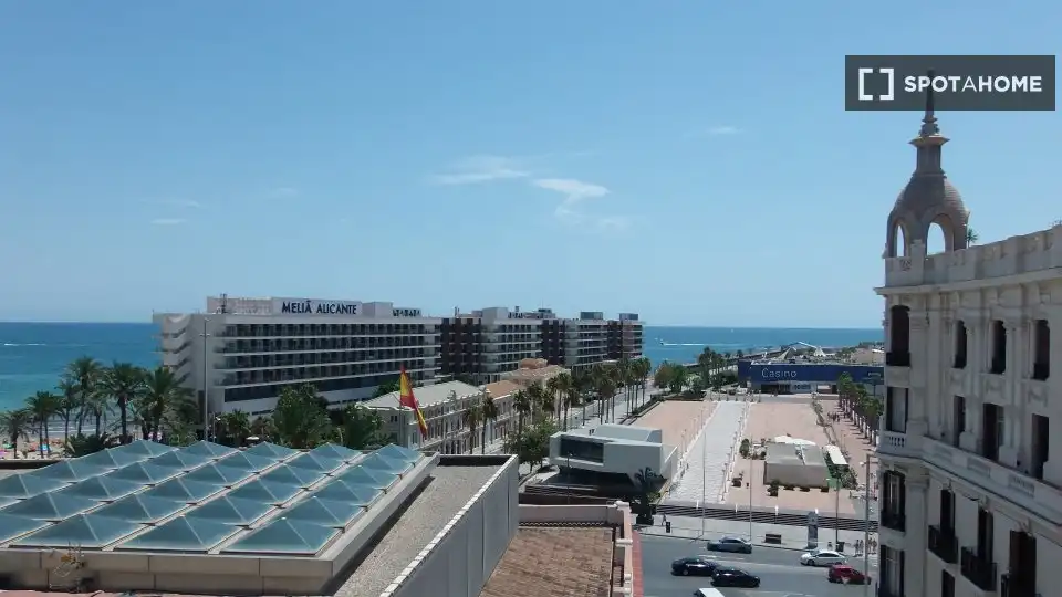 Exterior view of Apartments for share in Alicante / Alacant  with Air Conditioner, Terrace and Furnished