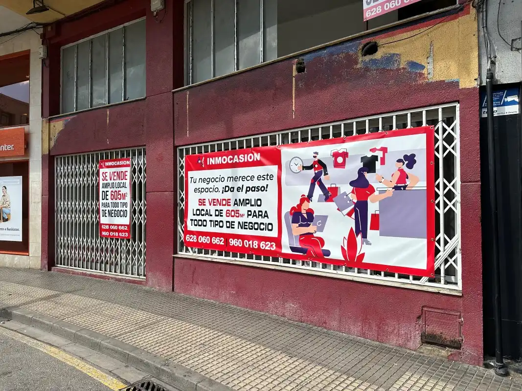 Local commercial à vendre à Plaça de Crist Rei s/n