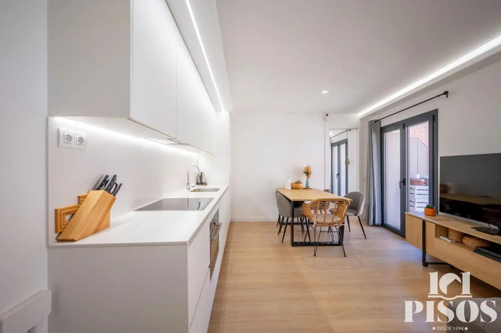 Cocina de Piso en venta en Barcelona con Aire acondicionado, Calefacción y Terraza