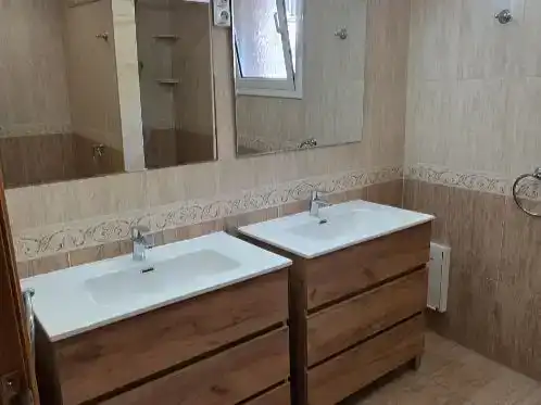 Bany de Casa o xalet de lloguer en Sant Fost de Campsentelles amb Terrassa, Piscina i Balcó
