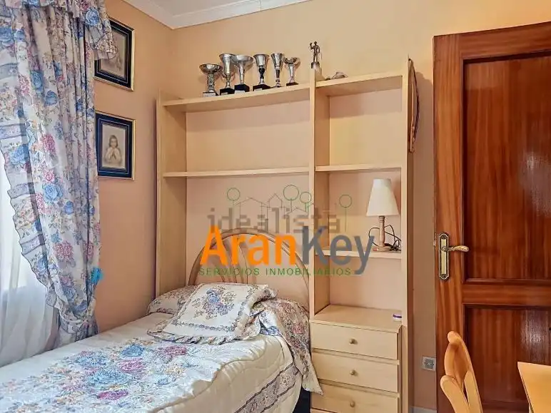 Appartamento con ascensore in vendita a Calle de Bailén 22