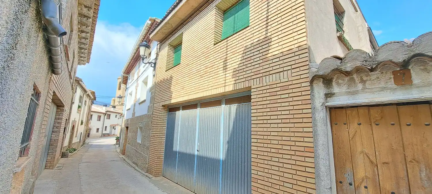 Vista exterior de Casa o chalet en venta en Loporzano con Calefacción, Terraza y Trastero
