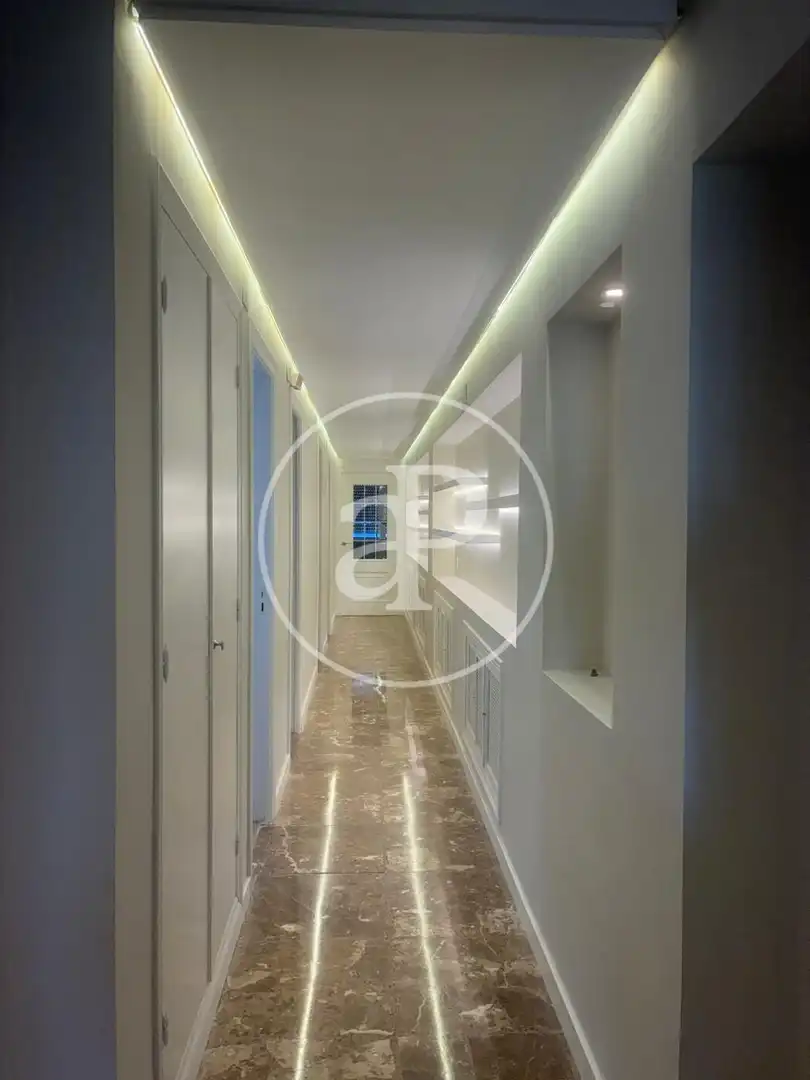 Flat for rent in Valencia  with Air Conditioner, Heating and Terrace
