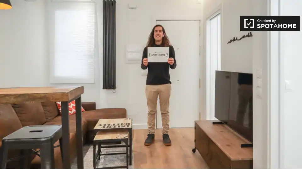 Exterior view of Flat for rent in Madrid  with Air Conditioner, Heating and Furnished
