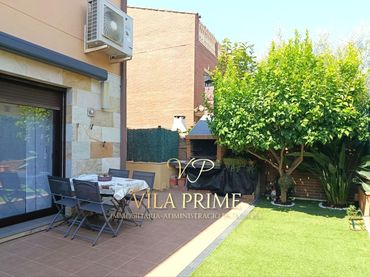 Adossat amb jardí en venda a Vilassar de Dalt