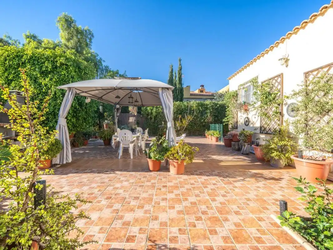 Houses for sale in Carrer de la Espinela, Valle del Sol