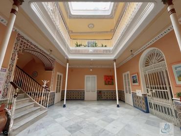 House with balcony for sale in Centro