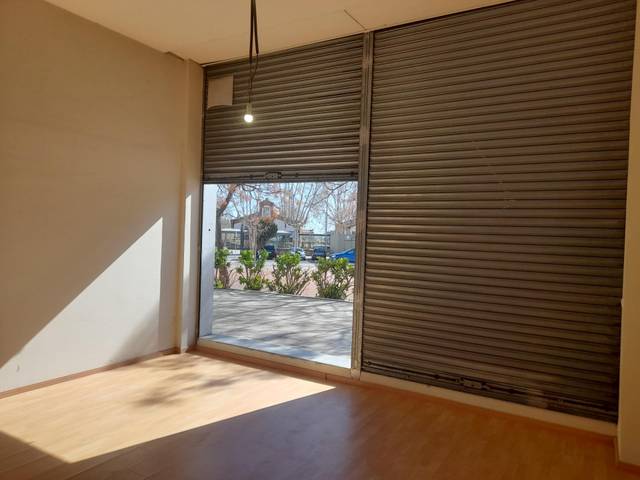Local comercial en Alquiler en El Palau - Escorxador