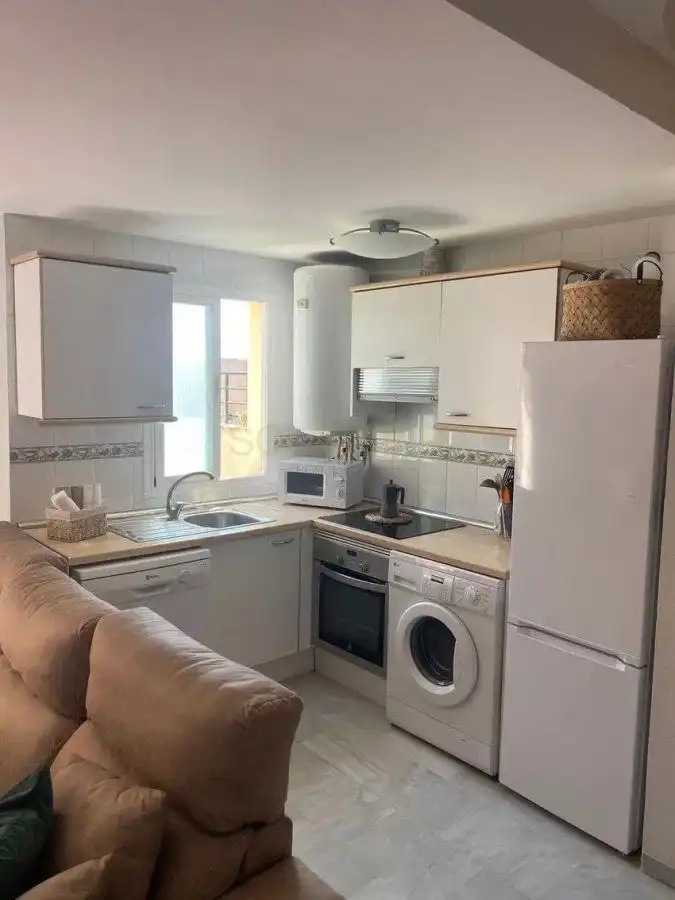 Cuina de Dúplex en venda en Fuengirola amb Aire condicionat, Calefacció i Terrassa
