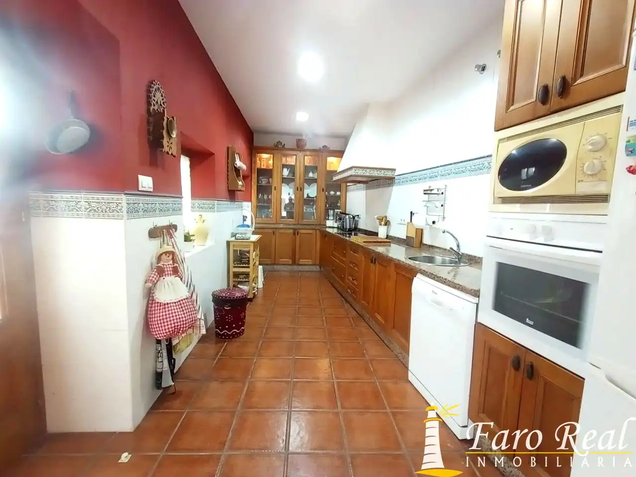 Kitchen of Detached homes for sale in Sanlúcar de Barrameda  with Terrace