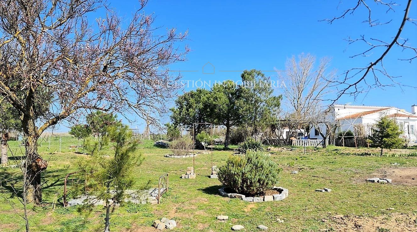 Casa o chalet en venta en Villares de la Reina con Calefacción, Amueblado y Horno