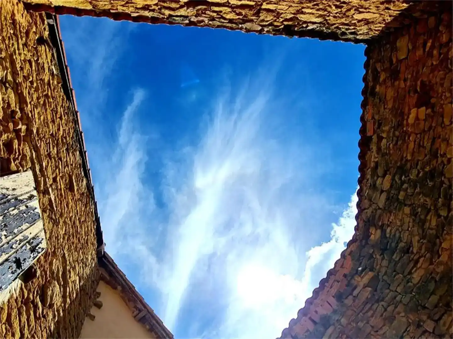 Vista exterior de Casa o chalet en venta en Kripan con Amueblado y Balcón