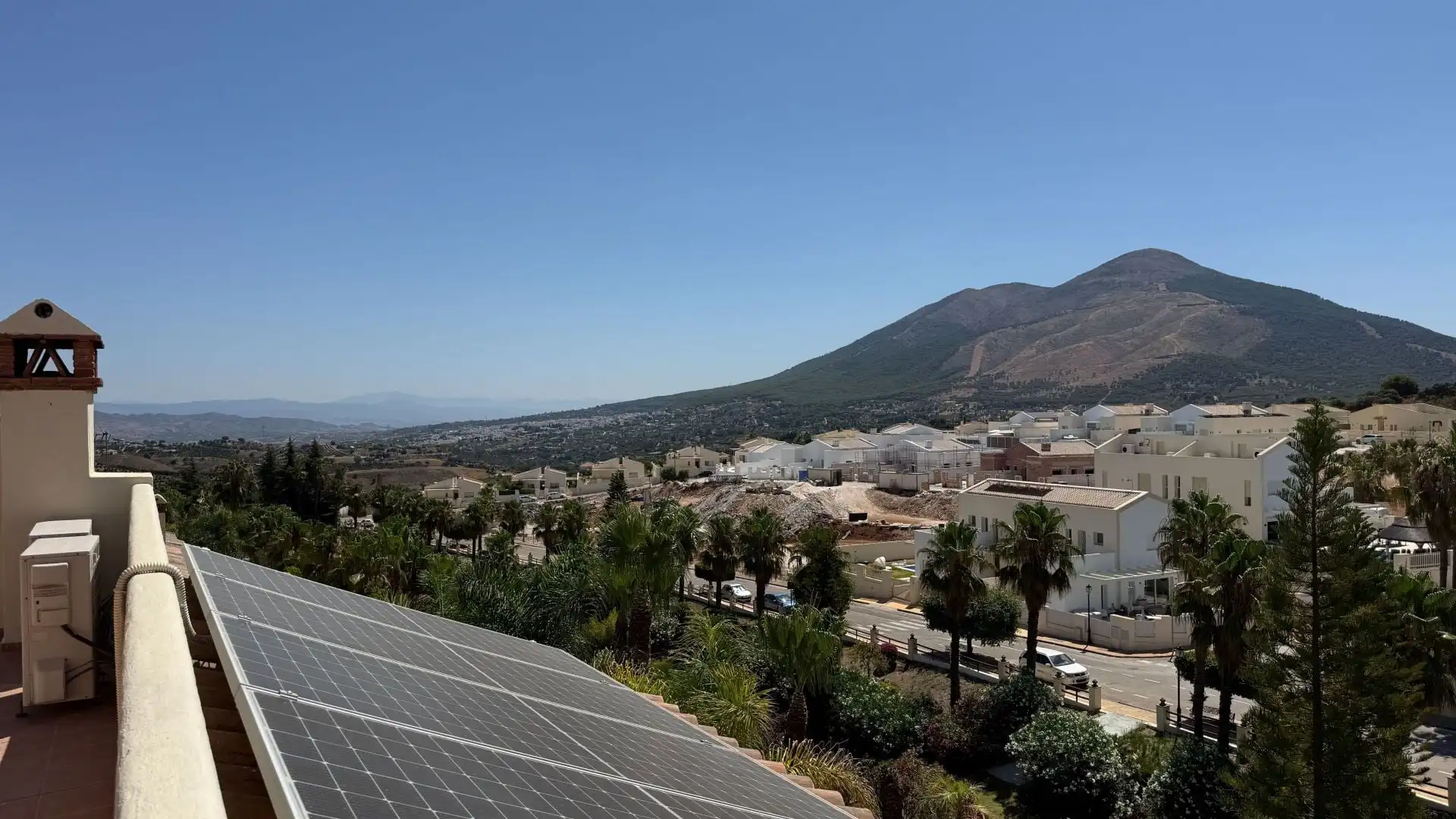 Adossat amb piscina en venda a Coín, imagen 4