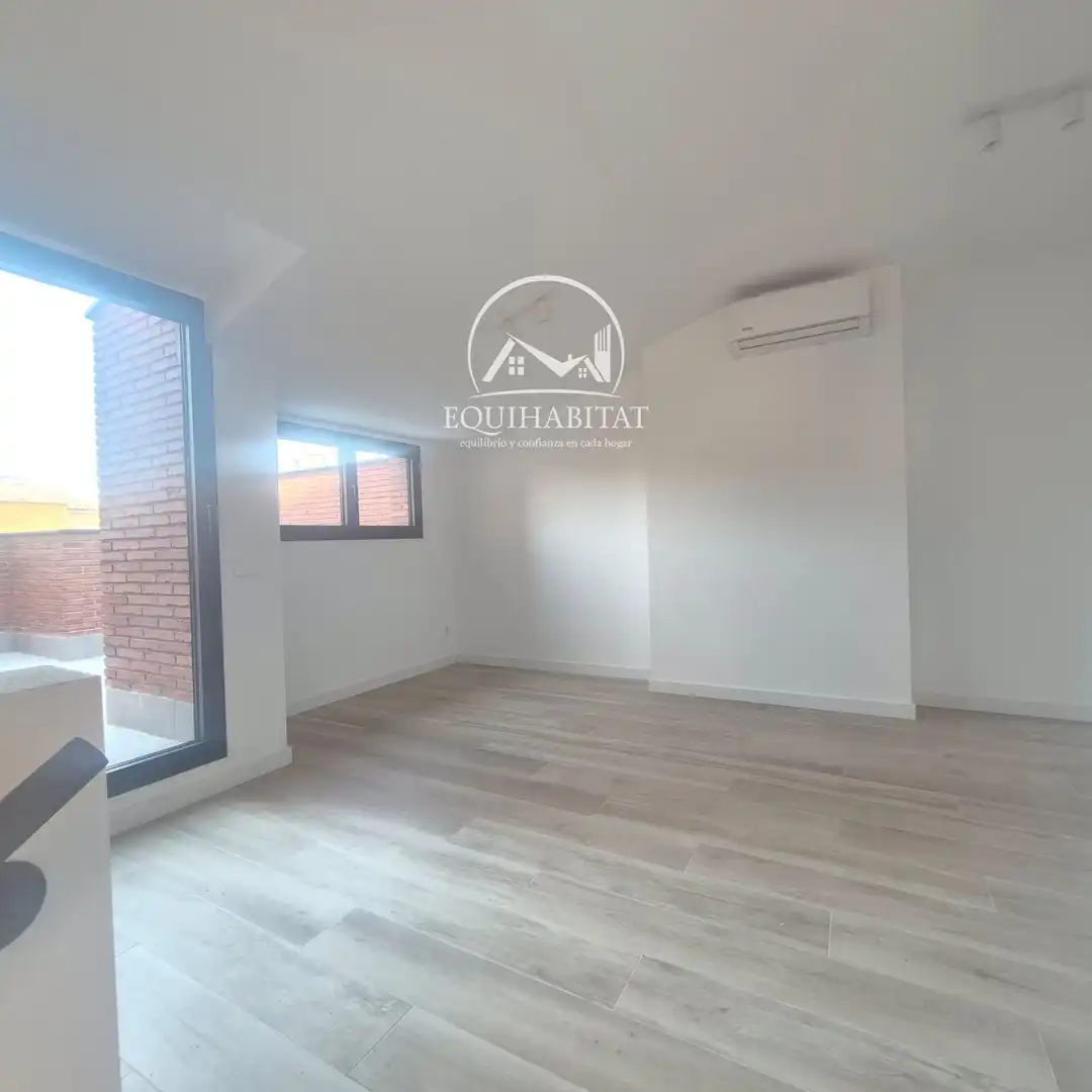 Ático de alquiler en Lleida con Aire acondicionado y Terraza