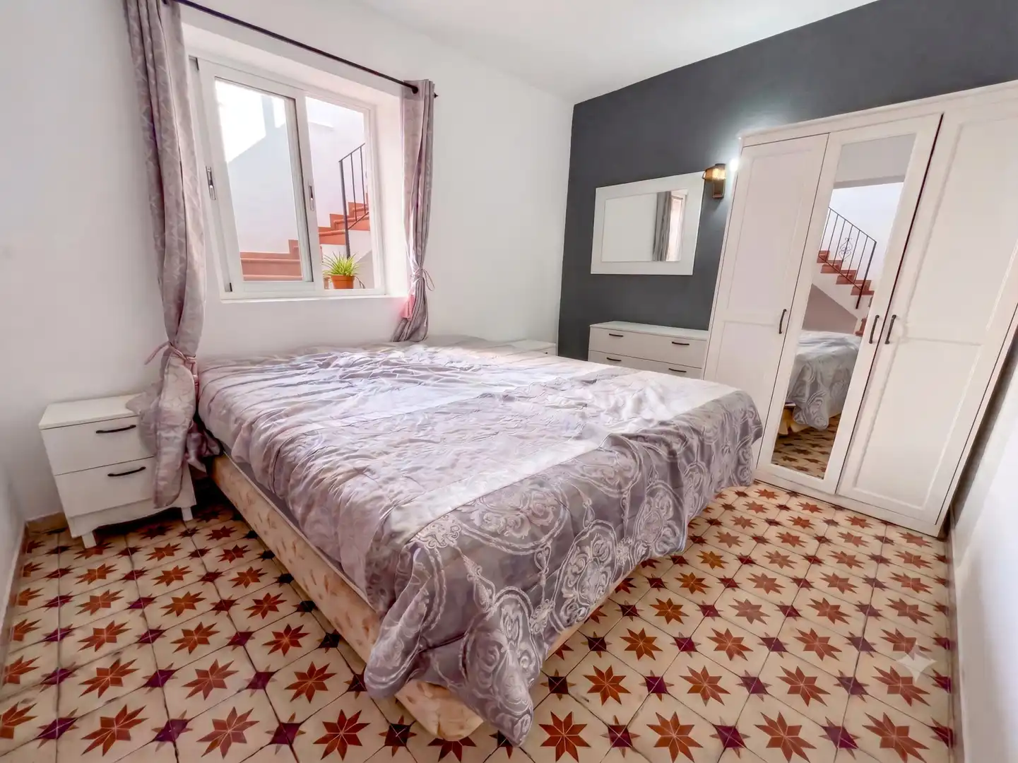 Dormitori de Casa adosada en venda en Mijas amb Jardí privat, Terrassa i Moblat