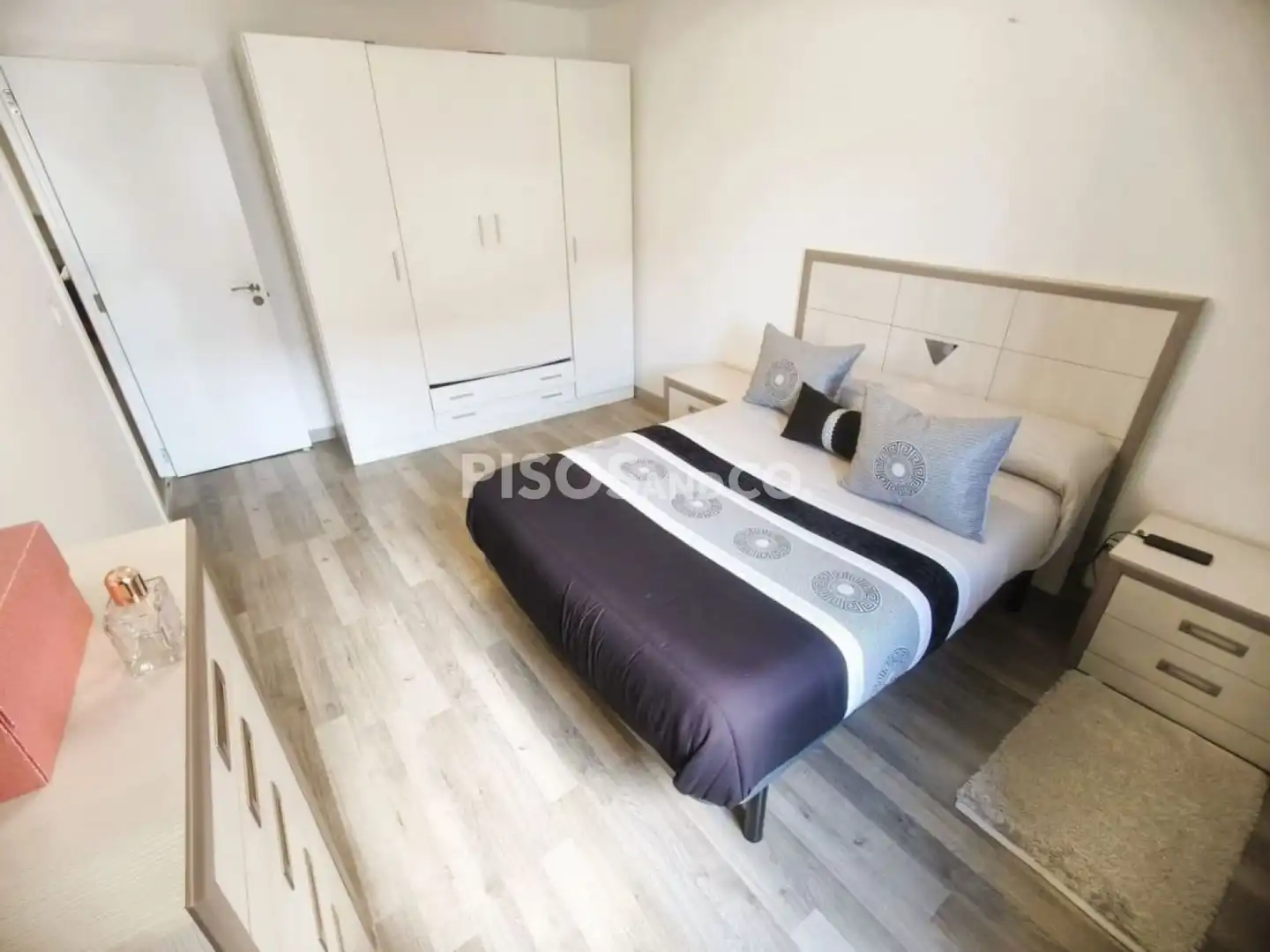 Habitación de Piso en venta en Cambre  con Calefacción, Trastero y Amueblado