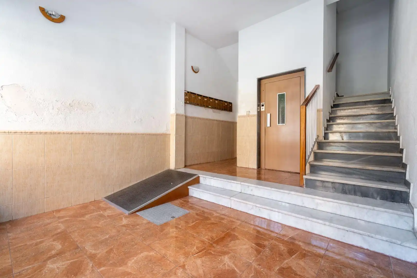 Piso en venta en Almería con Aire acondicionado, Calefacción y Terraza