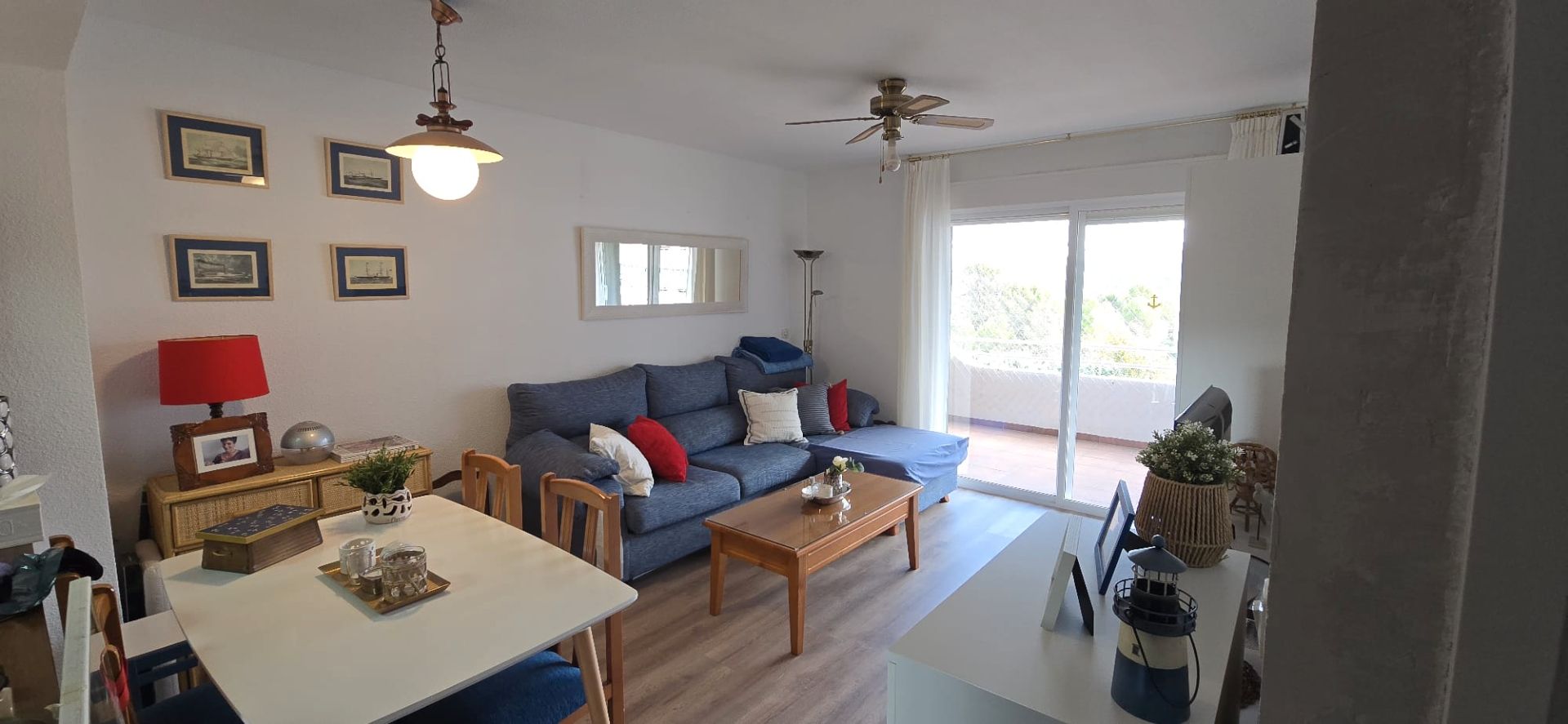 Living room of Flat for sale in Pareja  with Air Conditioner, Heating and Terrace