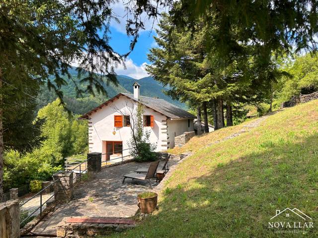 Casa-chalet en Venta en Lloc les Casetes en Planoles