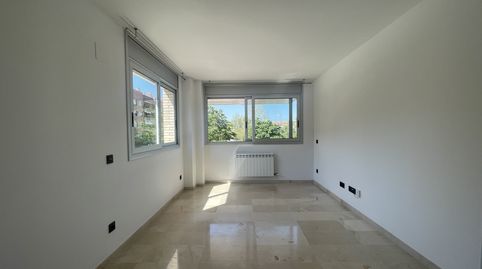 Foto 2 de Pis de lloguer a Saragossa, Eixample Sud – Migdia, Girona Capital