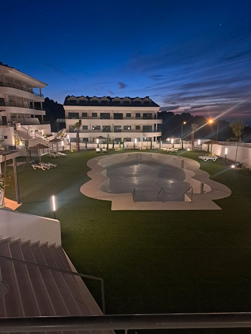 Piscina de Planta baixa en venda en Benalmádena amb Aire condicionat, Calefacció i Jardí privat