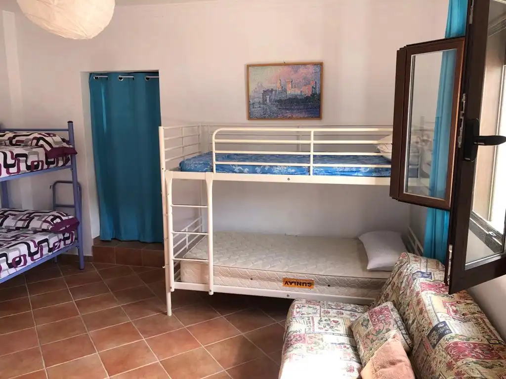 Dormitori de Casa o xalet en venda en Atajate amb Terrassa i Moblat
