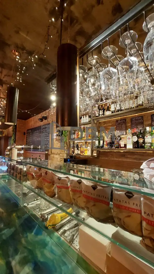 Business premises for transfer in Eixample, imagen 13