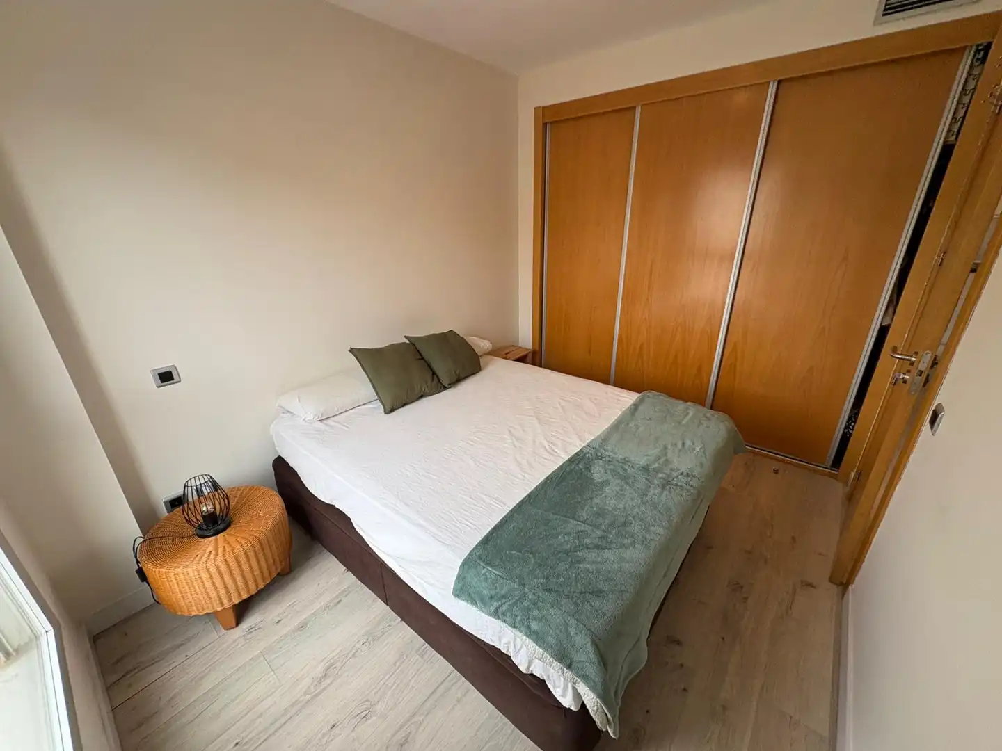 Flat for rent in Calle Condes de Pinto, Parque Europa - Los Pitufos