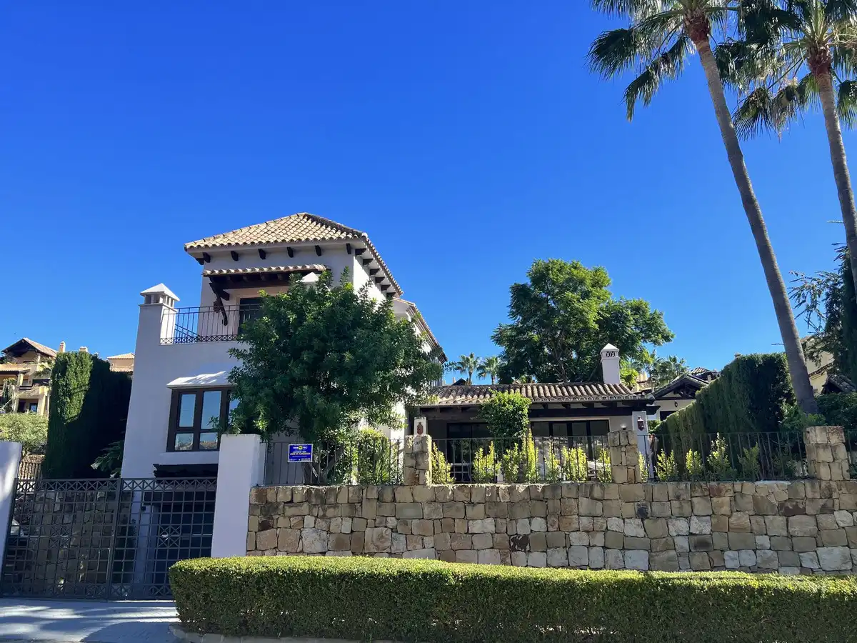 Chalet con piscina en venta en Benamara - Atalaya, imagen 3