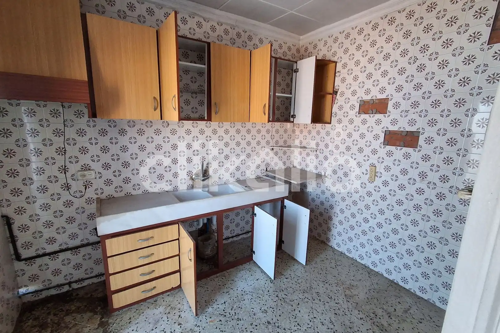 Küche von Einfamilien-Reihenhaus zum Verkauf in Sabadell mit Terrasse