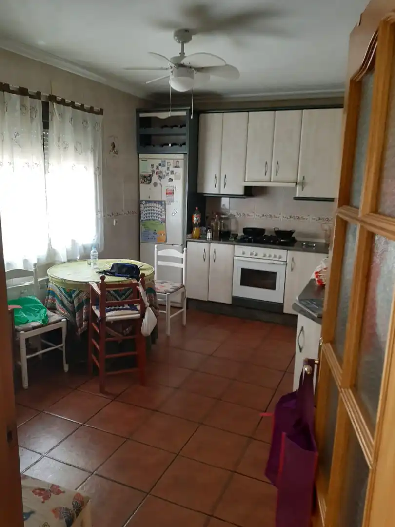 Cocina de Casa adosada en venta en Robledo con Aire acondicionado, Calefacción y Amueblado