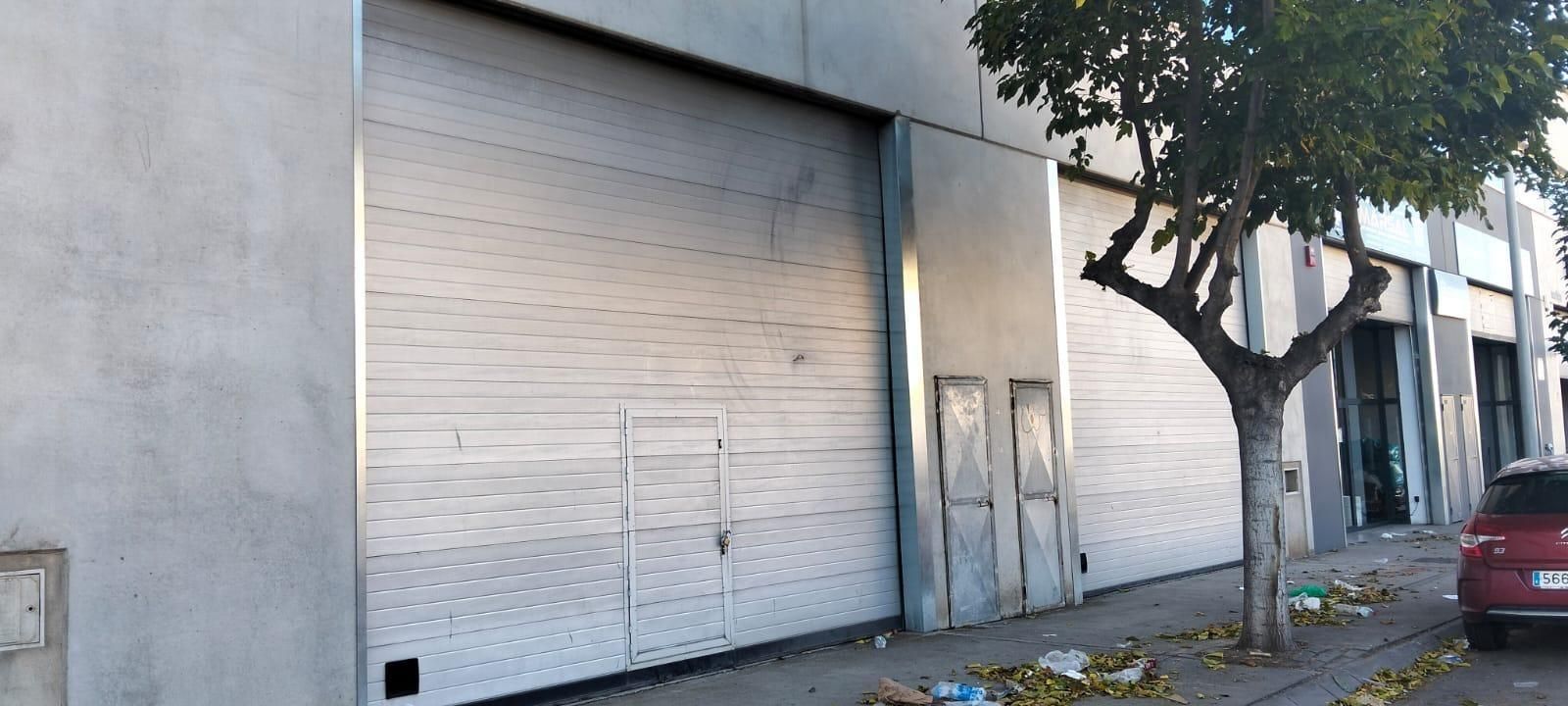 Vista exterior de Nau industrial de lloguer en  Lleida Capital